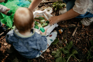 Babyangebot - Glückliche Babys erleben Waldmusikpädagogik in der freien Natur in Göttingen – Musikalische Früherziehung im Wald